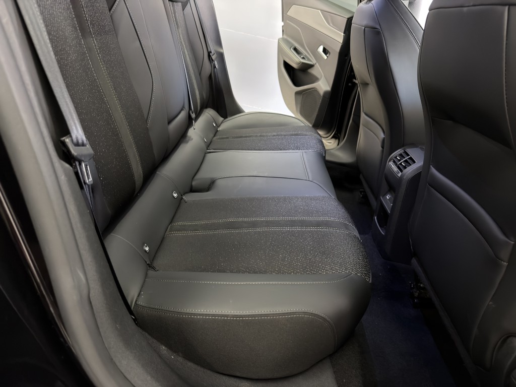 PEUGEOT 308 1200 HYBRID 145 CV GT